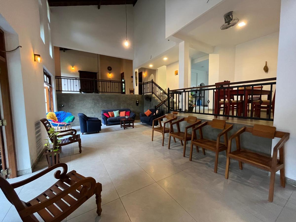 Villa Dinoos- Weligama Exterior photo