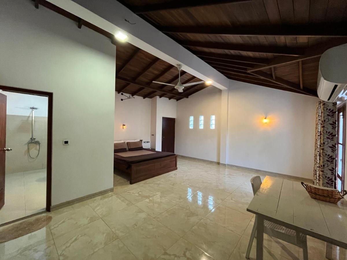 Villa Dinoos- Weligama Exterior photo