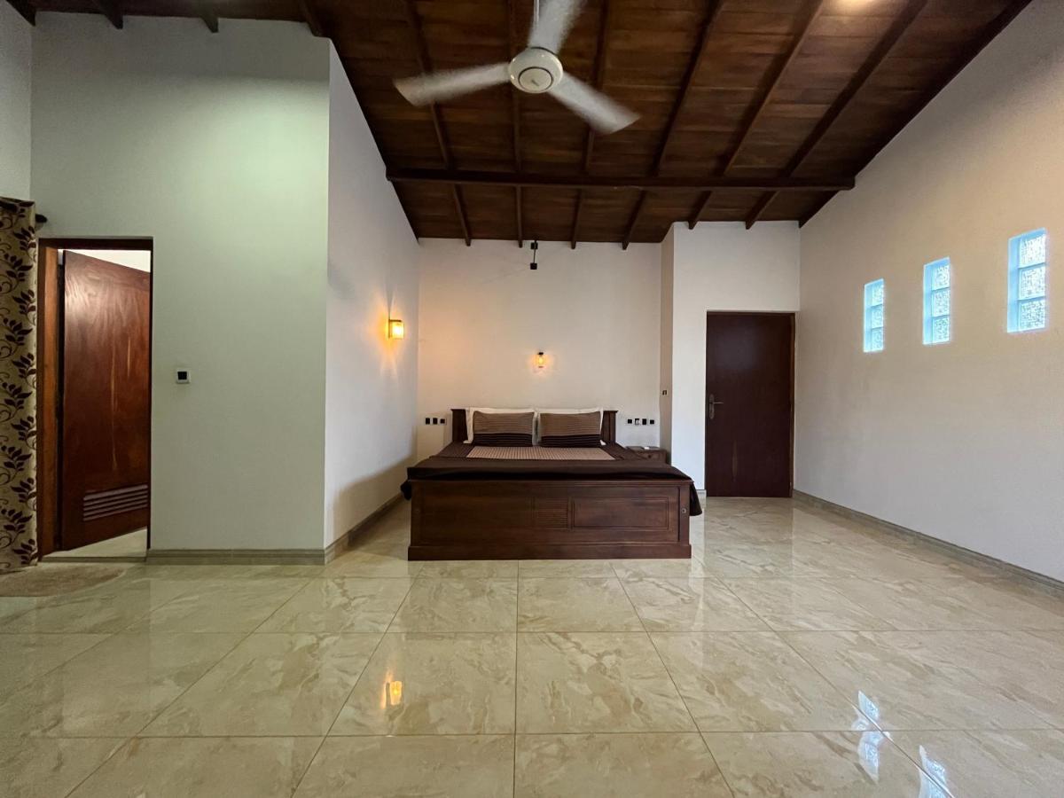 Villa Dinoos- Weligama Exterior photo