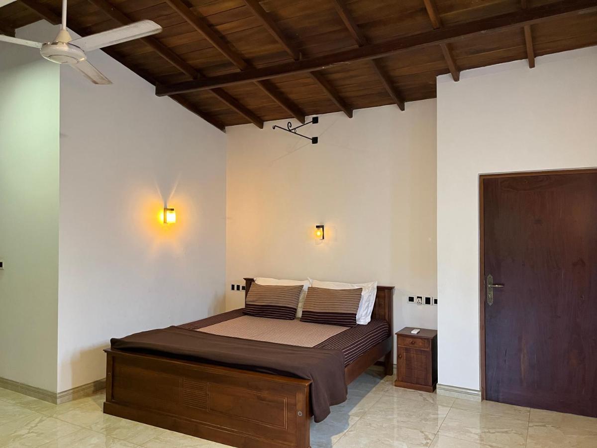 Villa Dinoos- Weligama Exterior photo